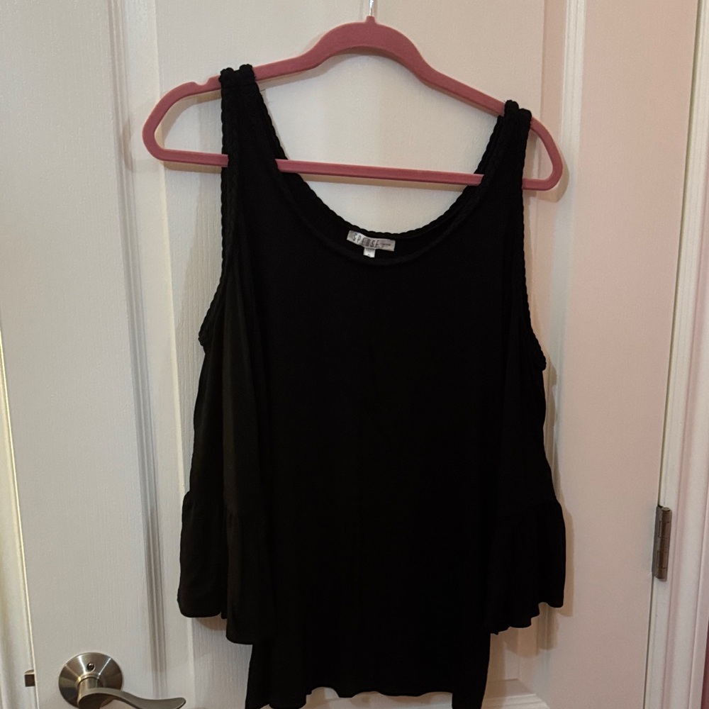Black Sleeveless Women's Top